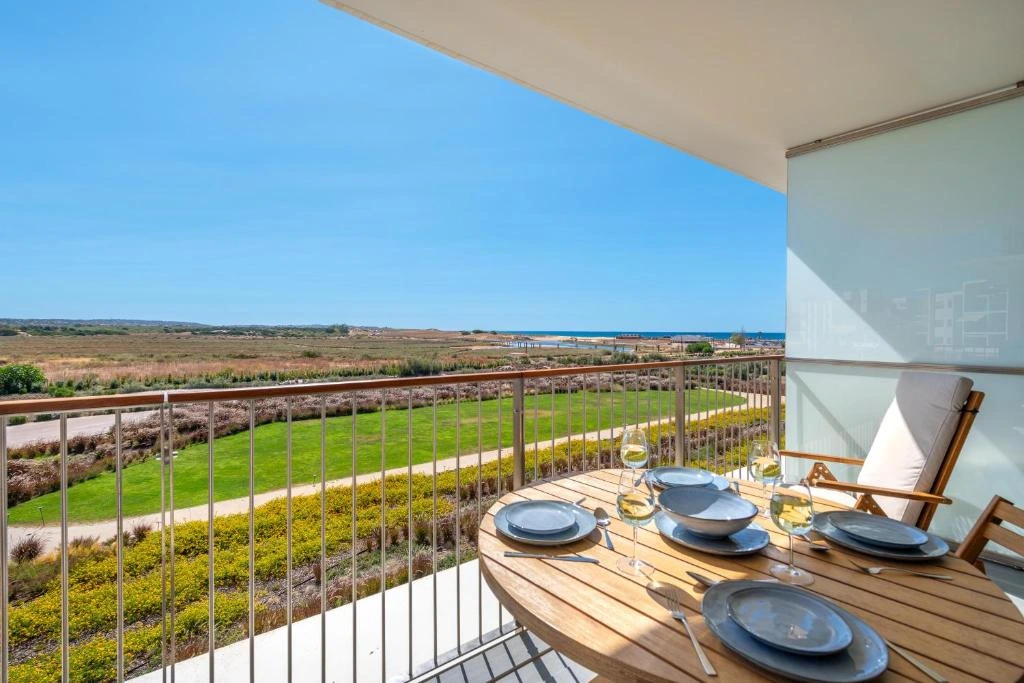 Bayline - Nemo by Bedzy - T2 SPA Pool GYM - Alojamento Local Armação de Pêra Algarve