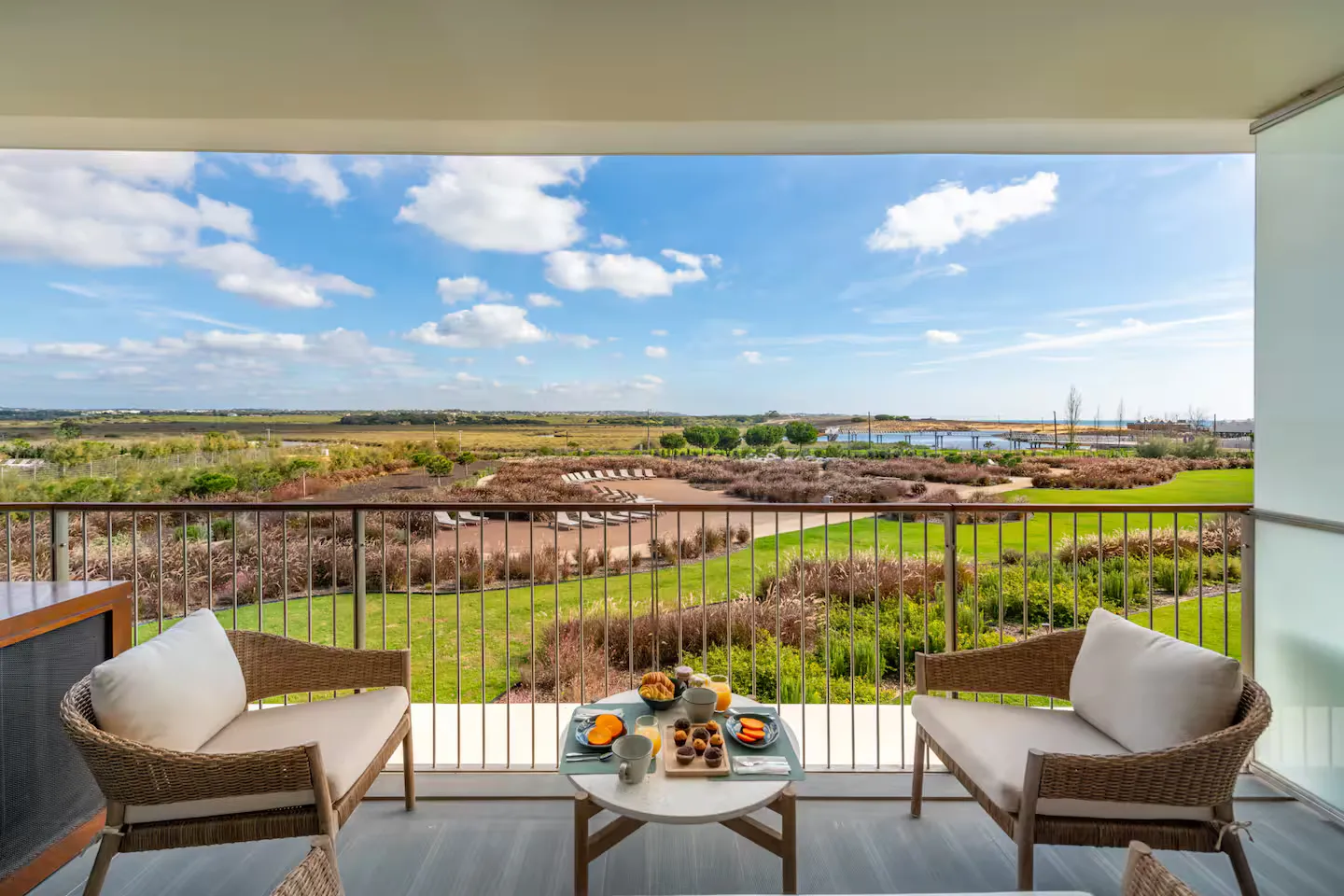 Cond Bayline Blue Well Being Beachfront Raia - Alojamento Local Armação de Pêra Algarve